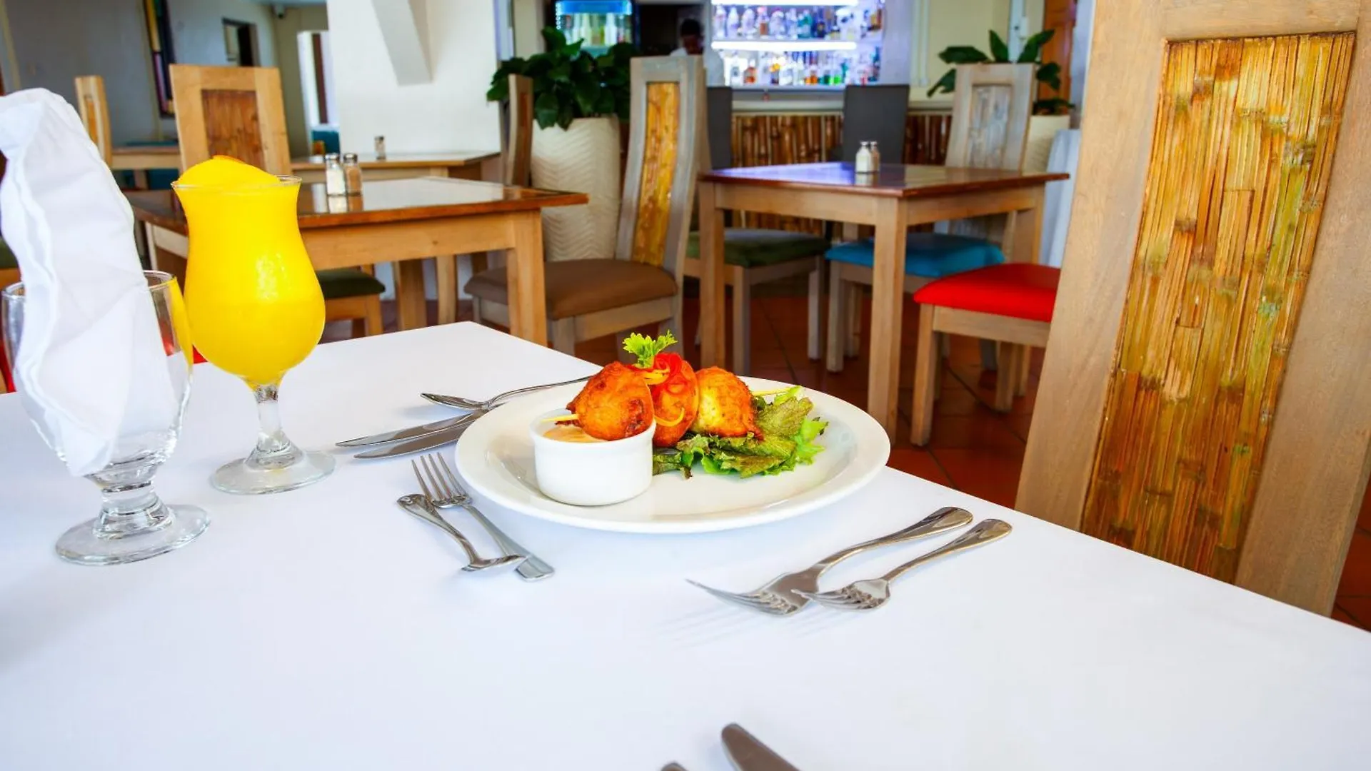 Blue Horizon Hotel Rockley 3*,