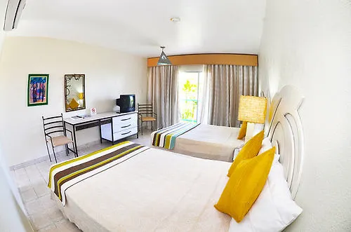 Blue Horizon Hotel Rockley