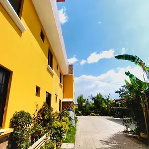 https://alpachaca-quito-airport.hotelsquito.com