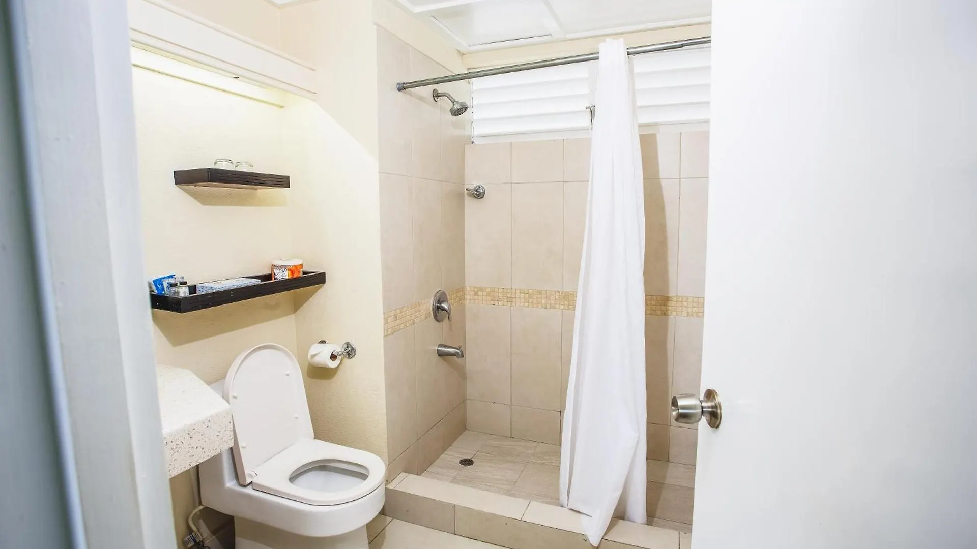 ***  Blue Horizon Hotel Rockley Barbados